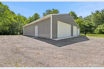 10240 Connelley Avenue NE, Greenville, MI 48838 - Photo 11