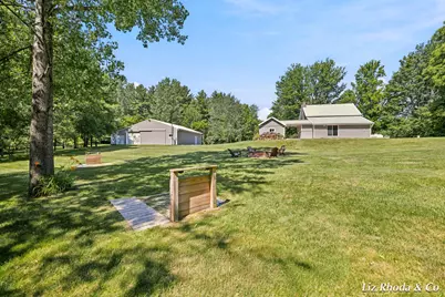 10240 Connelley Avenue NE, Greenville, MI 48838 - Photo 37