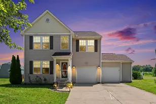 1404 Union Park Dr, Vicksburg, MI 49097 - Photo 1