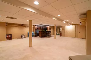 1899 Ledbury Dr, Bloomfield Hills, MI 48304 - Photo 45