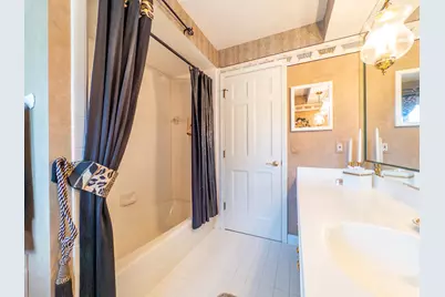 1899 Ledbury Drive, Bloomfield Hills, MI 48304 - Photo 37