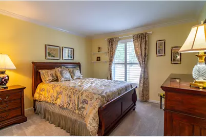1899 Ledbury Drive, Bloomfield Hills, MI 48304 - Photo 33