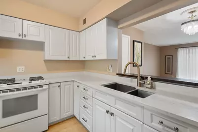 707 Garland Circle #A, Kalamazoo, MI 49008 - Photo 3