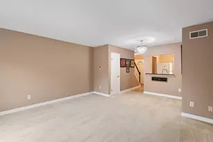 707 Garland Cir, Kalamazoo, MI 49008 - Photo 17
