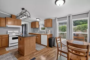 216 N Grinnell St, Jackson, MI 49202 - Photo 7