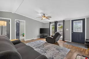 216 N Grinnell St, Jackson, MI 49202 - Photo 3