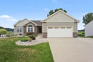 3883 Kentucky Ln, Hudsonville, MI 49426 - Photo 1