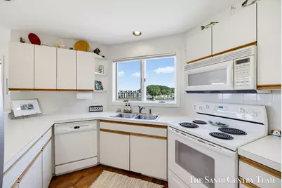 820 S Harbor Drive #5, Grand Haven, MI 49417 - Photo 19