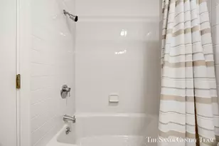 820 S Harbor Dr, Grand Haven, MI 49417 - Photo 31