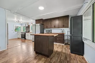 3346 Dean Lake Ave NE, Grand Rapids, MI 49525 - Photo 5