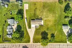 2256 S Cochran Rd, Charlotte, MI 48813 - Photo 65