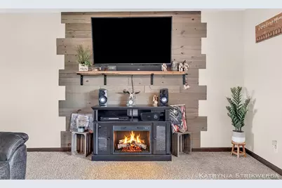 2256 S Cochran Road, Charlotte, MI 48813 - Photo 9