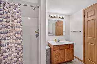 10501 Loughrea Ln, Cement City, MI 49233 - Photo 31