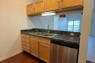 1085 Joyce Ln, Ann Arbor, MI 48103 - Photo 7