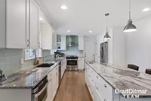 1350 Lake Grove Ave SE, East Grand Rapids, MI 49506 - Photo 11