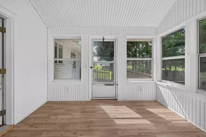 2000 Cascade Drive, Jackson, MI 49203 - Photo 15