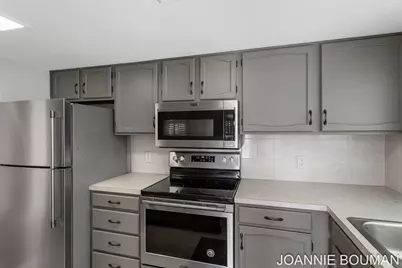 280 Winsted Avenue, Holland, MI 49423 - Photo 3