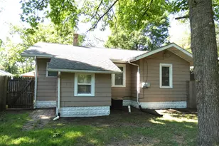 183 Searles Ave, Benton Harbor, MI 49022 - Photo 5