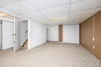 6660 Vinton Avenue NW, Comstock Park, MI 49321 - Photo 19