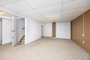 6660 Vinton Ave NW, Comstock Park, MI 49321 - Photo 19