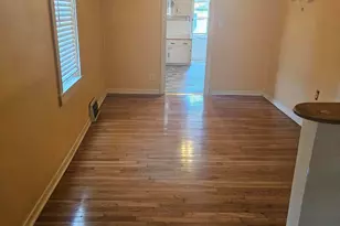305 Chestnut Ave, Hazel Park, MI 48030 - Photo 11