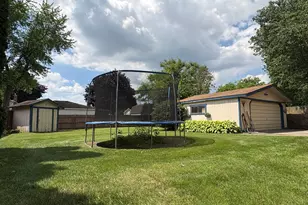 19324 Todd Dr, Clinton Twp, MI 48038 - Photo 13