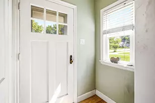 912 Kingsley Ave, Saint Joseph, MI 49085 - Photo 7