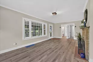 2213 Olmstead Rd, Kalamazoo, MI 49001 - Photo 9