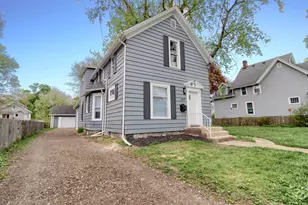 127 Bates St, Jackson, MI 49202 - Photo 1