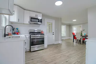127 Bates Street, Jackson, MI 49202 - Photo 11