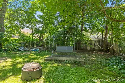 238 Travis Street NE, Grand Rapids, MI 49505 - Photo 27