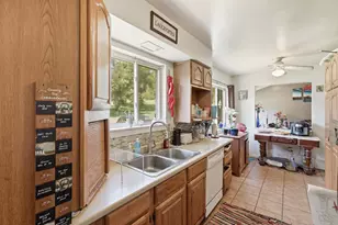 209 Cardinal Ave, Battle Creek, MI 49037 - Photo 9