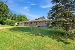 209 Cardinal Ave, Battle Creek, MI 49037 - Photo 3