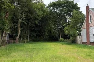 814 E North St, Jackson, MI 49202 - Photo 1