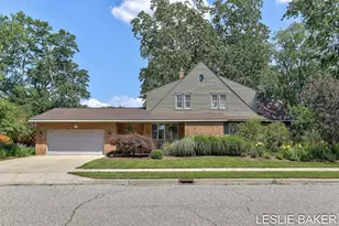 337 N Colonial St, Zeeland, MI 49464 - Photo 3