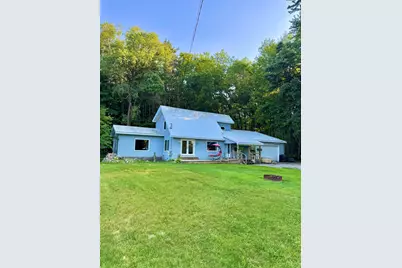9462 E Colby Road, Crystal, MI 48818 - Photo 1