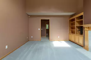 7124 Hickory Point Dr W, Portage, MI 49024 - Photo 9