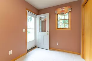 7124 Hickory Point Dr W, Portage, MI 49024 - Photo 25