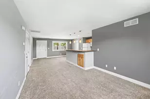 823 Benson Ave NE, Grand Rapids, MI 49503 - Photo 3