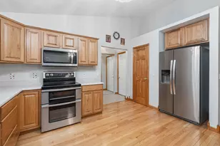 5602 Emneth Ave, Kalamazoo, MI 49009 - Photo 11