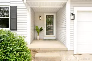 1385 Shaw Ct NE, Rockford, MI 49341 - Photo 3