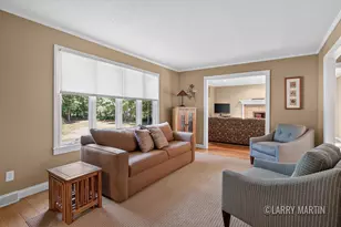 3752 Greensview Ct, Dorr, MI 49323 - Photo 5