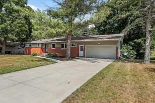 2639 Rockhill Dr NE, Grand Rapids, MI 49525 - Photo 1