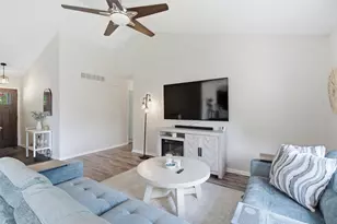 4944 Black Oak Ln, Kalamazoo, MI 49004 - Photo 5