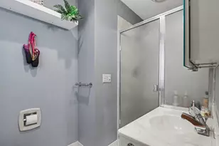 6800 Springbrook Ln, Kalamazoo, MI 49004 - Photo 19