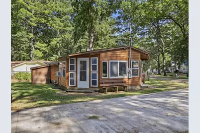 312 Woodland, Six Lakes, MI 48886 - Photo 3