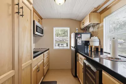 312 Woodland, Six Lakes, MI 48886 - Photo 15