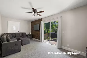 1949 Letart Ave, Muskegon, MI 49441 - Photo 15