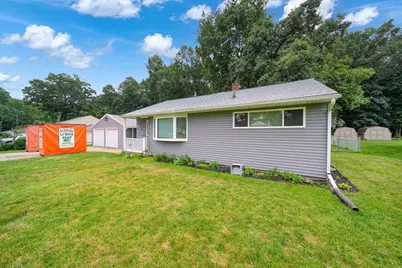 1511 Strathmoor Lane, Jackson, MI 49203 - Photo 3