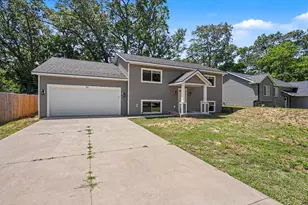 86 Dunton Ave, Holland, MI 49424 - Photo 3